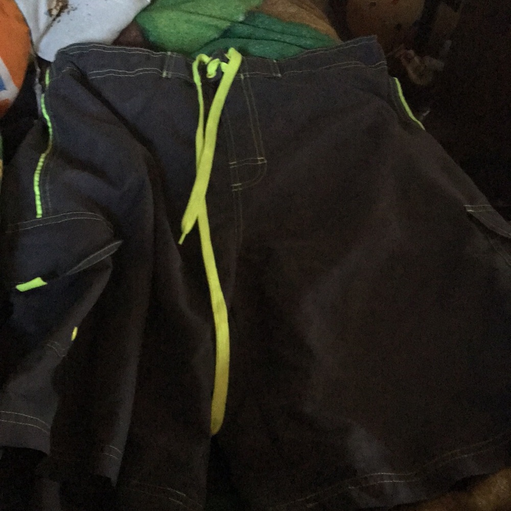 Men’s swim shorts